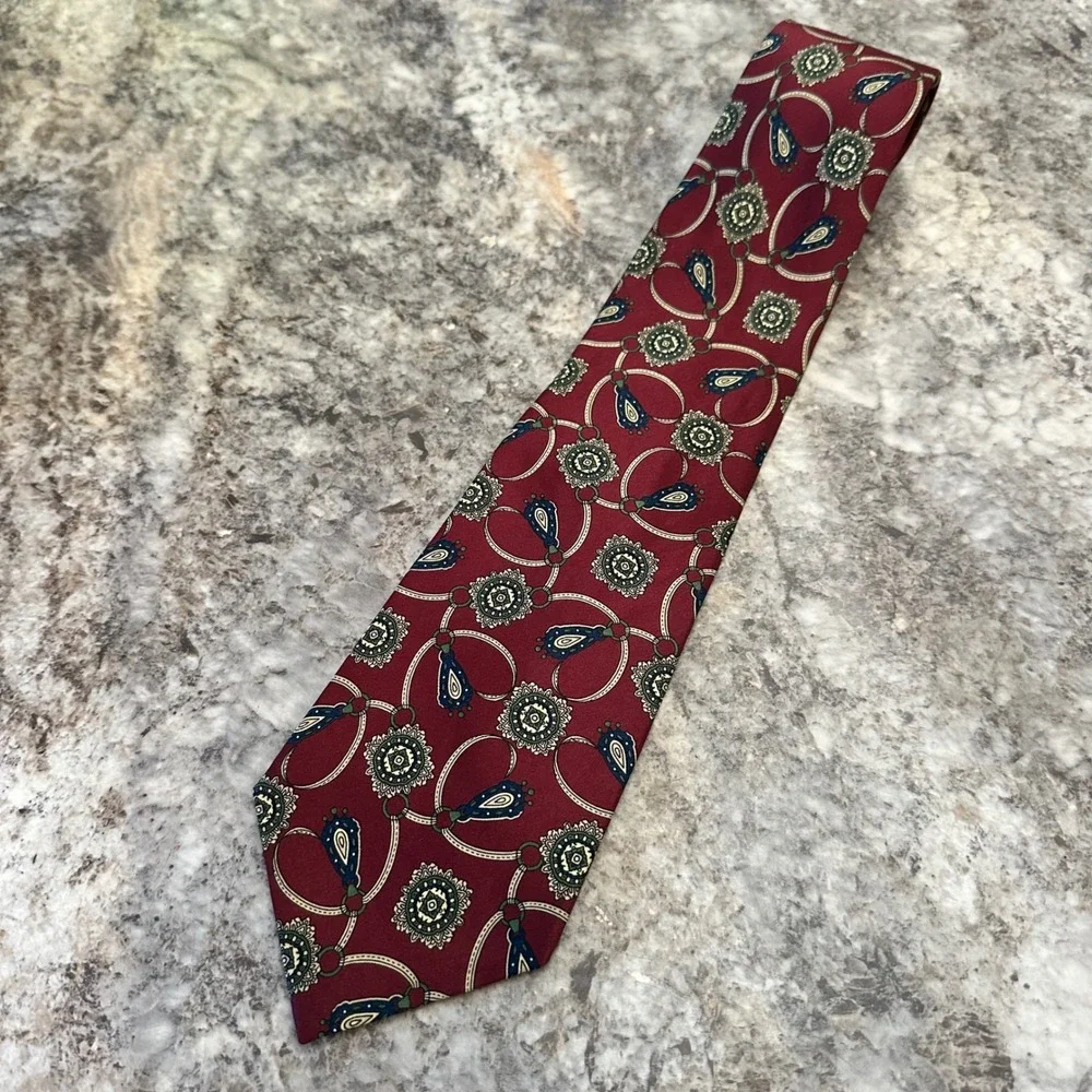 100% Silk Tie Bill Blass expressly for Lord & Taylor Burgundy Gold Blue Classic